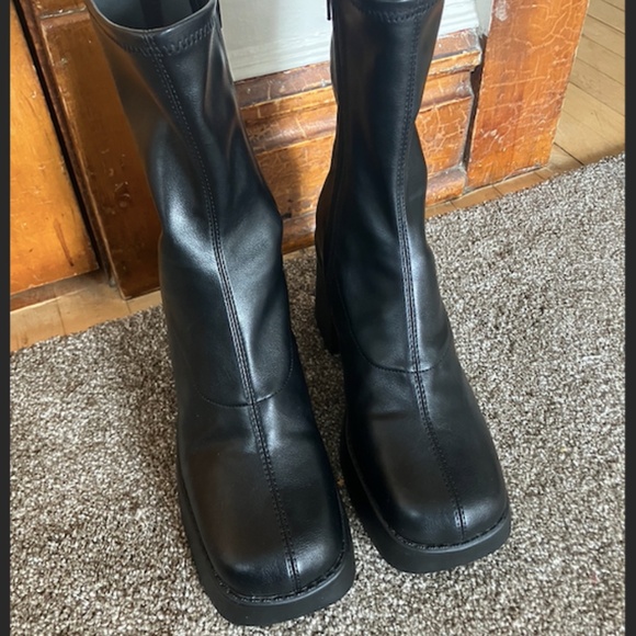 Steve Madden Klayton Black Boots - Picture 6 of 6